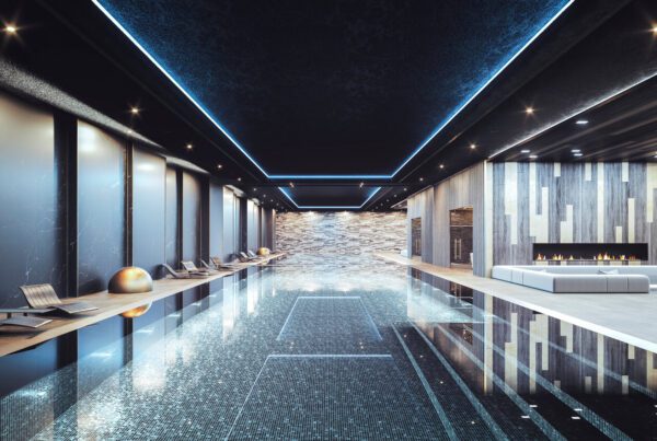 Piscine intérieure haut de gamme privatisable dans hôtel de luxe à Paris avec éclairage LED et spa lounge